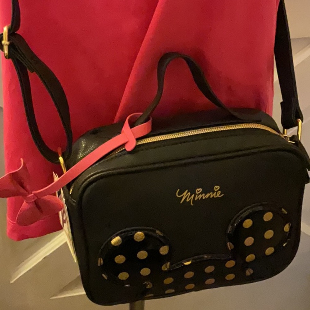 🔥 🎄DISNEY Minnie Mouse Black Crossbody Bag NWT Retail $60 LAST ONE